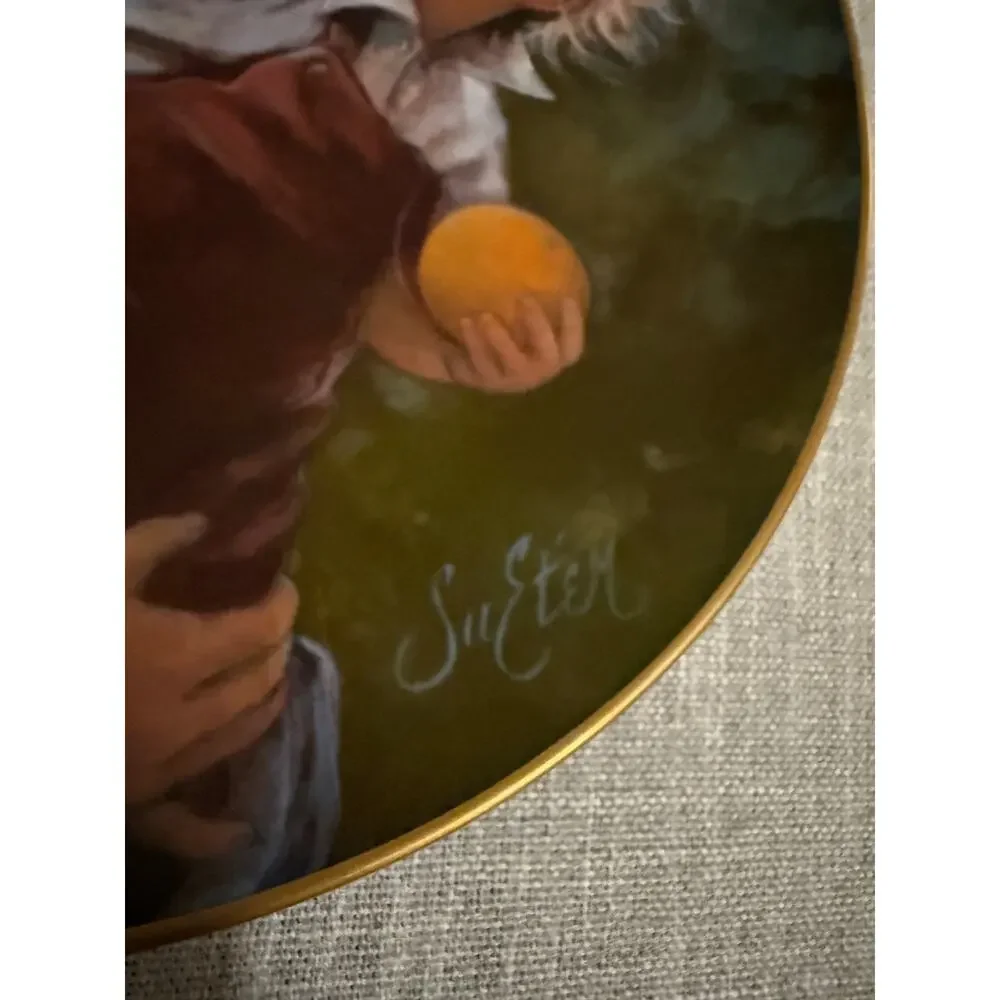 “Reaching Together” Su Eten 1982 Collector Plate American Legacy Ltd Crown Paria